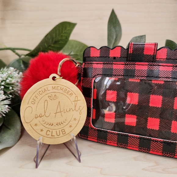 AUNT GIFT!!! Wallet Keychain & Puff with Laser Engraved Charm - Cool Aunts Club - Picture 2 of 10